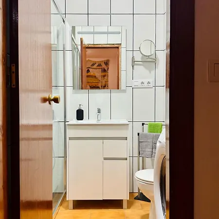 Casa Mirasierra * Fuentes De Leon